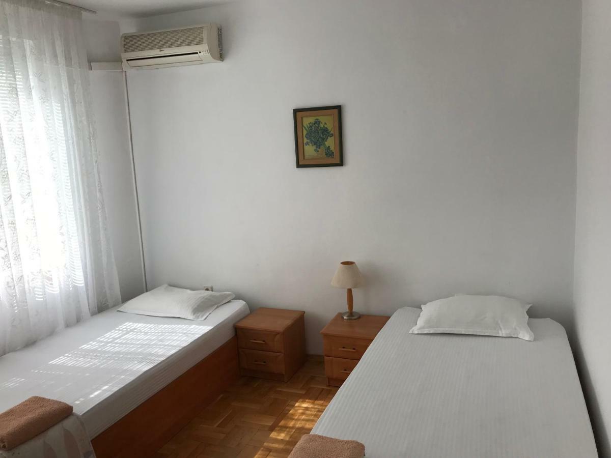 Milena'S House Hotel Burgas Exterior photo