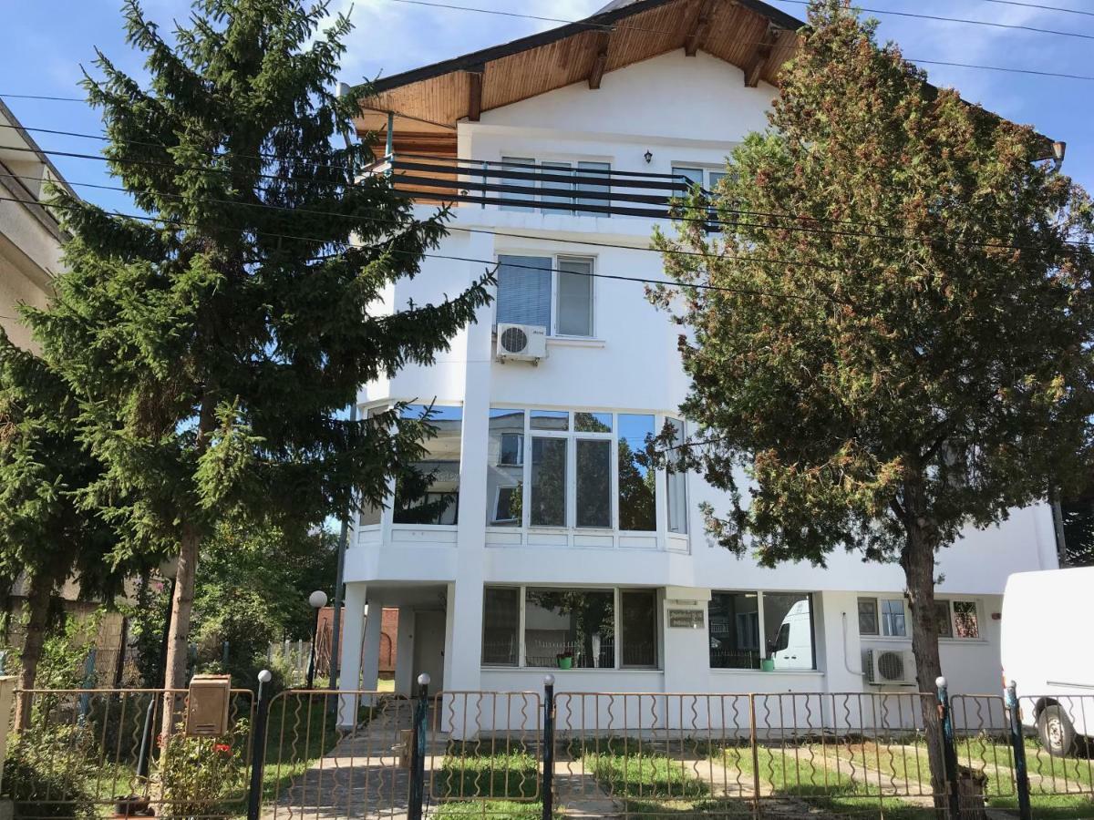 Milena'S House Hotel Burgas Exterior photo
