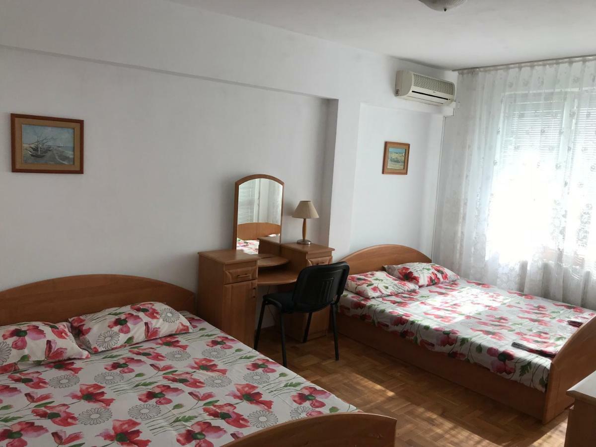 Milena'S House Hotel Burgas Exterior photo