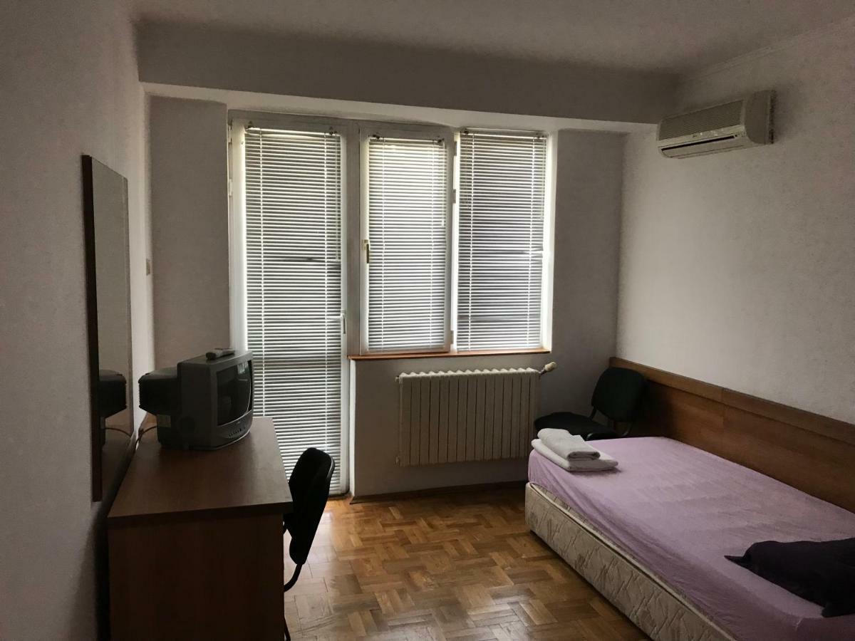 Milena'S House Hotel Burgas Exterior photo