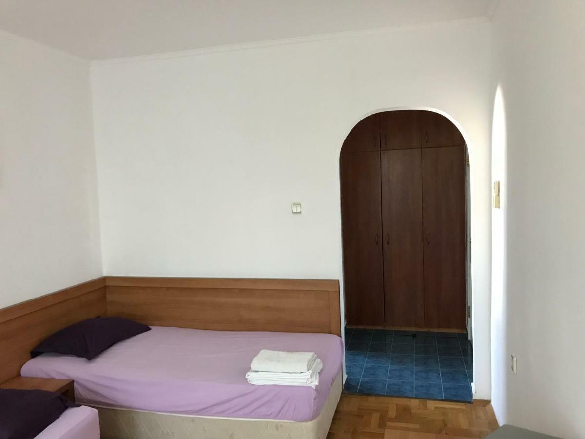 Milena'S House Hotel Burgas Exterior photo